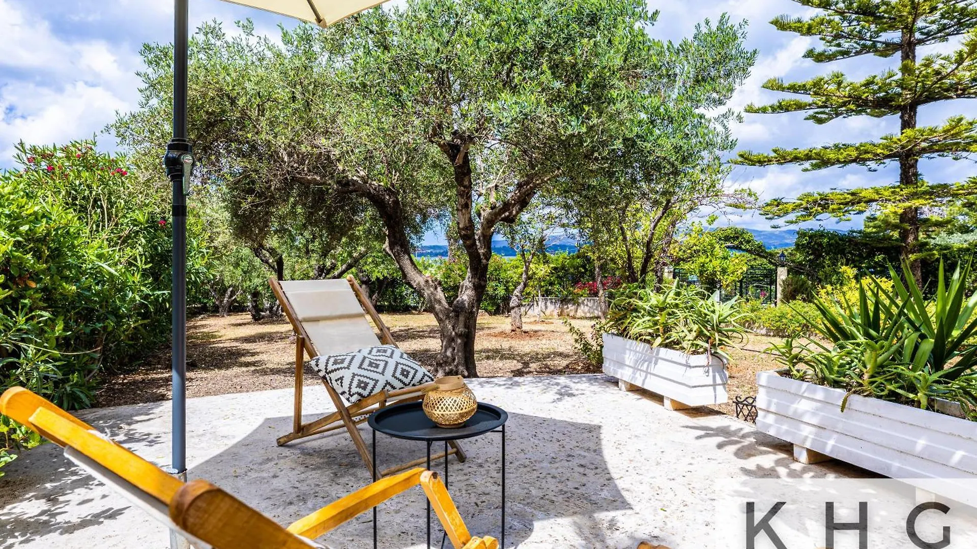 Thea Lassi 2 Bedroom Apartment, Garden Level Argostoli